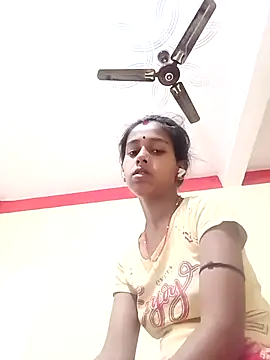Snapshot of Saniye-143 chatting on 10/17/25, 07:00 Saniye-143 online show from 10/17/25, 07:00