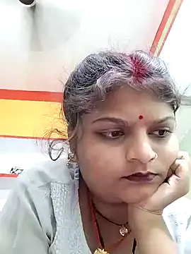 Hot mirchjii online show from 10/16/25, 03:20