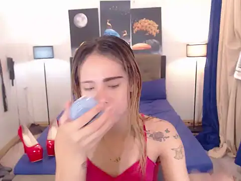 Snapshot of PreciousAmore chatting on 02/06/26, 12:39 PreciousAmore online show from 02/06/26, 12:39