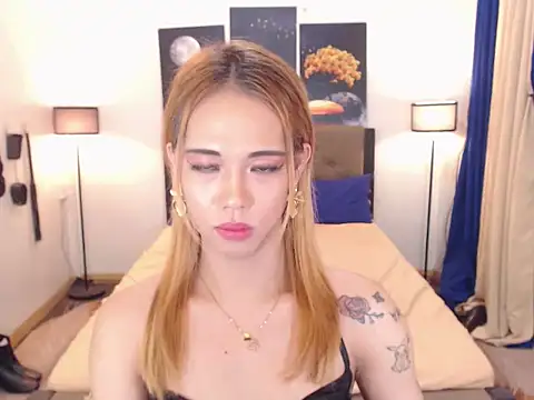 PreciousAmore online show from 11/20/25, 10:49