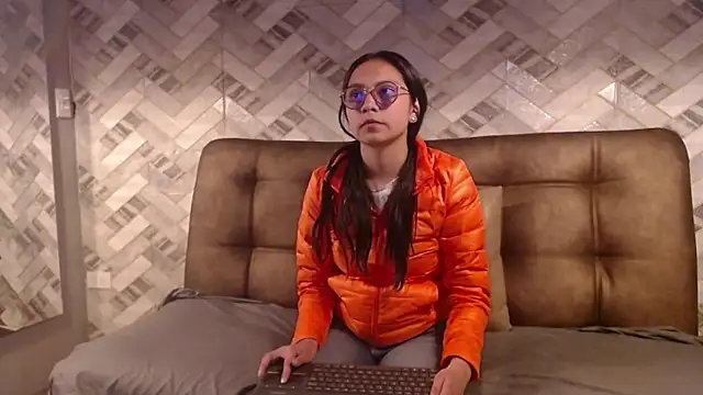 katalina07 1 online show from 01/14/26, 04:43