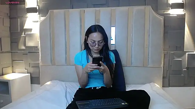 katalina07 1 online show from 03/15/26, 02:57