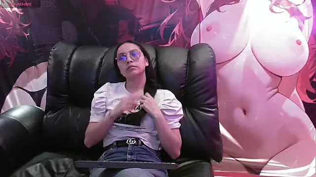 Snapshot of katalina07_1 chatting on 10/21/25, 02:16 katalina07 1 online show from 10/21/25, 02:16