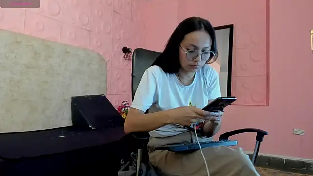 katalina07 1 online show from 04/30/26, 08:57
