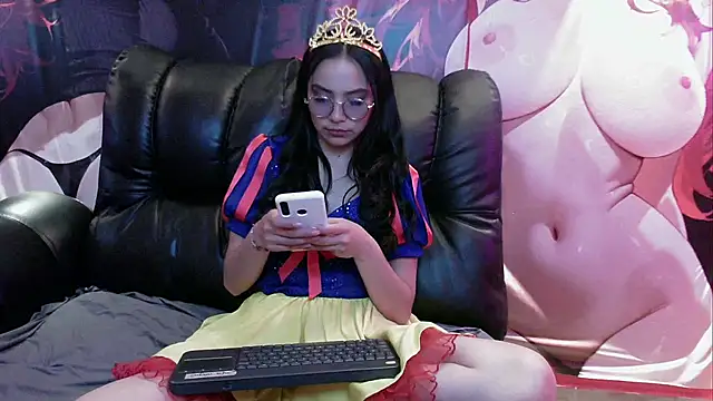 Snapshot of katalina07_1 chatting on 10/27/25, 03:57 katalina07 1 online show from 10/27/25, 03:57