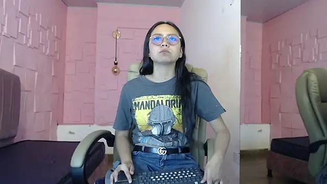 katalina07 1 online show from 03/19/26, 05:02