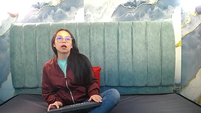 katalina07 1 online show from 05/17/26, 12:43