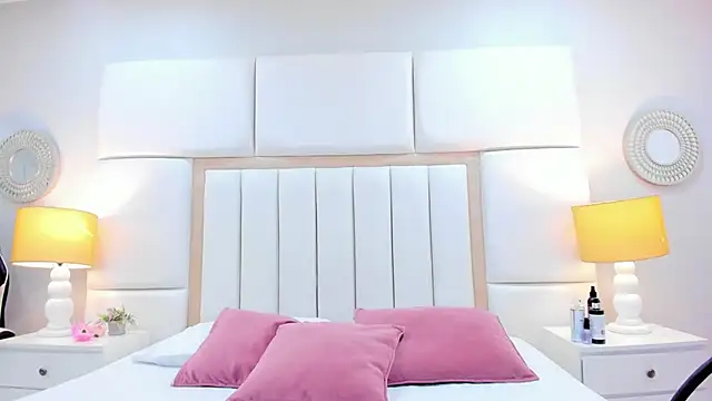 GabyMoreau online show from 03/07/26, 06:13