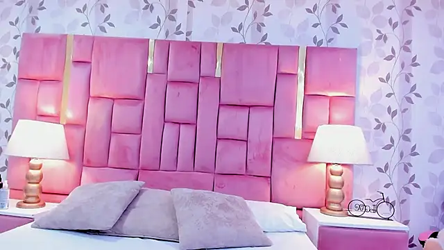 GabyMoreau online show from 03/17/26, 07:39