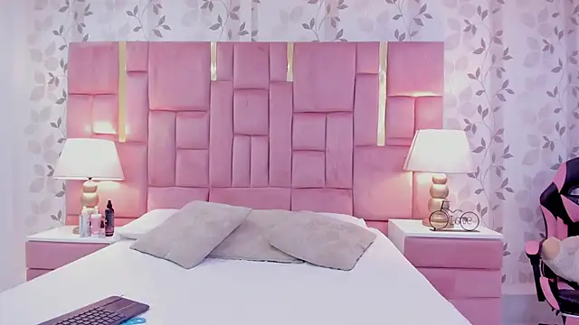 GabyMoreau online show from 03/10/26, 08:46