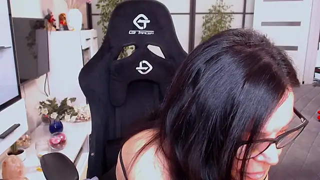 Anna Blare online show from 03/21/26, 08:04