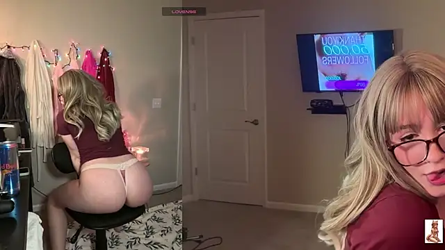 Snapshot of anamira1 chatting on 01/07/26, 12:21 anamira1 online show from 01/07/26, 12:21