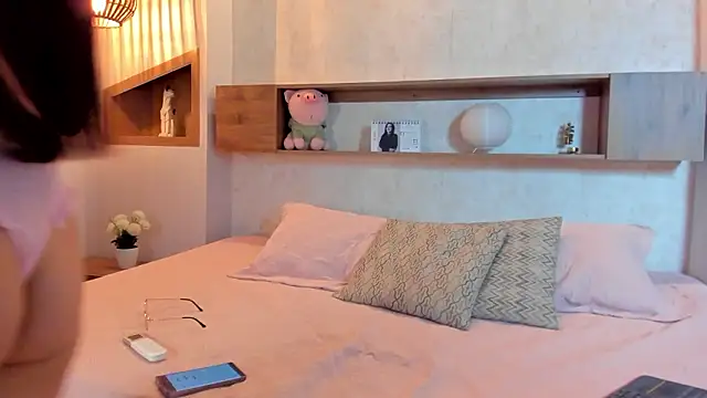 Emilly Beaumont online show from 02/28/26, 02:17