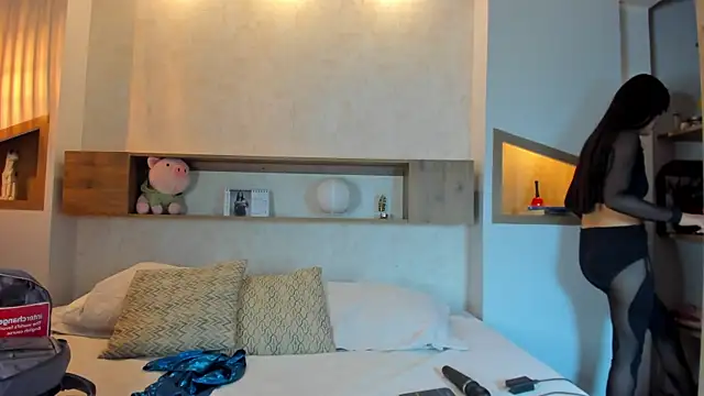 Emilly Beaumont online show from 02/25/26, 01:44