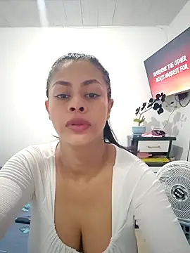 Snapshot of daliataleboficiall chatting on 10/23/25, 02:05 daliataleboficiall online show from 10/23/25, 02:05