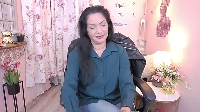 MyLovOne online show from 11/17/25, 10:52