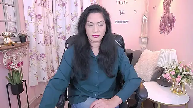 MyLovOne online show from 12/04/25, 01:10