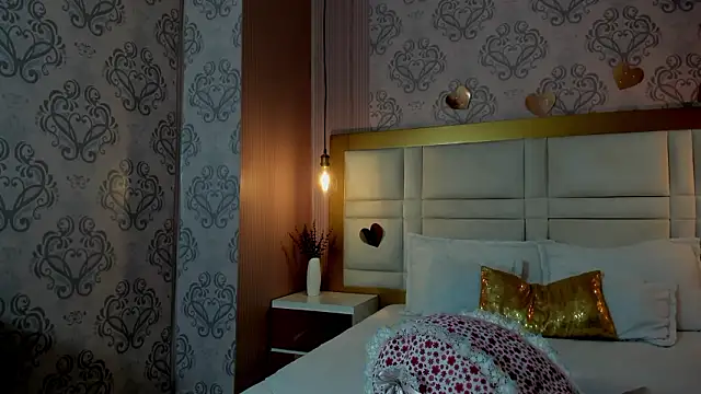 luna hot ass online show from 02/14/26, 03:40