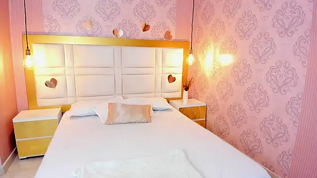 luna hot ass online show from 01/05/26, 07:39