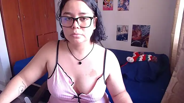 Snapshot of saenz_eymi chatting on 09/14/25, 06:19 saenz eymi online show from 09/14/25, 06:19