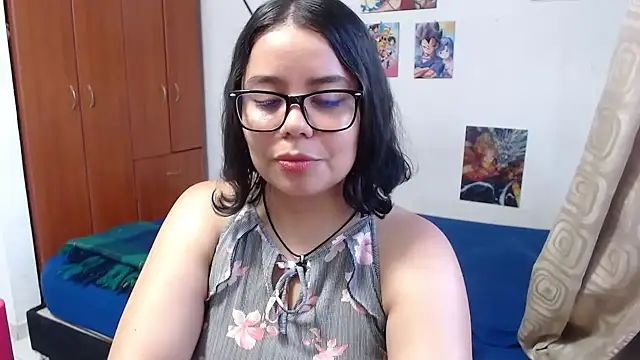 Snapshot of saenz_eymi chatting on 09/27/25, 10:27 saenz eymi online show from 09/27/25, 10:27