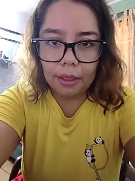 Snapshot of saenz_eymi chatting on 06/10/26, 05:03 saenz eymi online show from 06/10/26, 05:03