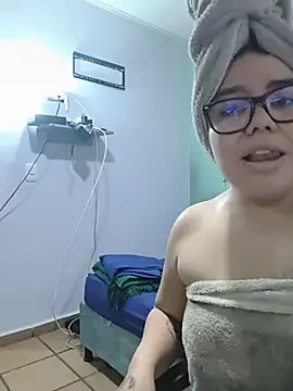 Snapshot of saenz_eymi chatting on 07/04/26, 06:34 saenz eymi online show from 07/04/26, 06:34