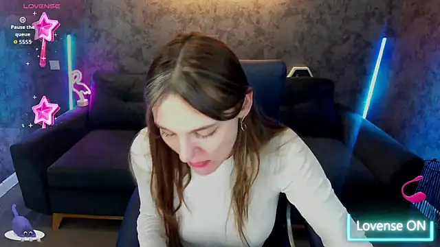 DiamondGoldie online show from 12/05/25, 06:45