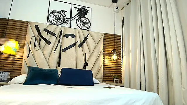 Cinthiabaker online show from 11/24/25, 11:54