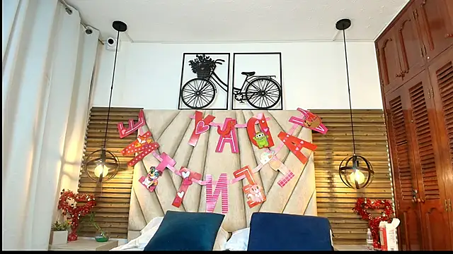 Cinthiabaker online show from 10/04/25, 11:34