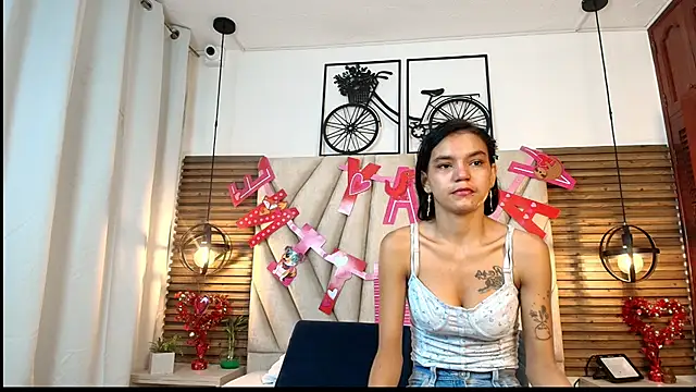 Cinthiabaker online show from 09/25/25, 11:49