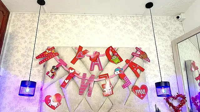 Cinthiabaker online show from 09/15/25, 12:16