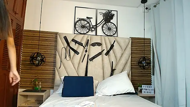 Cinthiabaker online show from 11/12/25, 11:47