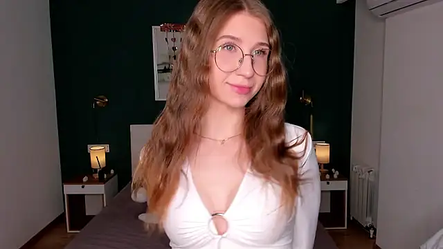 Snapshot of EditaBand chatting on 02/13/26, 07:25 EditaBand online show from 02/13/26, 07:25