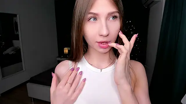 Snapshot of EditaBand chatting on 01/14/26, 06:55 EditaBand online show from 01/14/26, 06:55