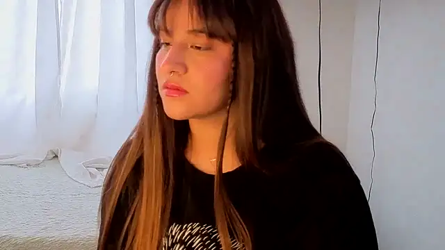 Linda Bellucci online show from 09/29/25, 09:42