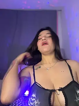 Linda Bellucci online show from 07/03/26, 04:08