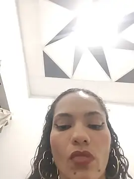 Snapshot of Karen_Ariass chatting on 06/12/26, 01:36 Karen Ariass online show from 06/12/26, 01:36