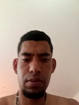 Snapshot of Negritohot2828 chatting on 11/11/25, 05:52 Negritohot2828 online show from 11/11/25, 05:52