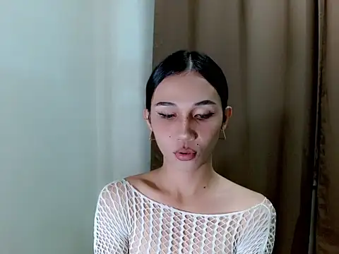 Urfucking khloe1 online show from 11/15/25, 12:31