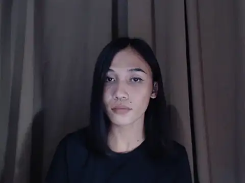 Urfucking khloe1 online show from 02/13/26, 12:27