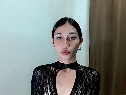 Urfucking khloe1 online show from 11/12/25, 11:03