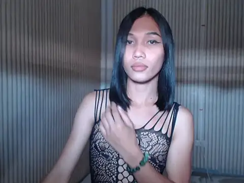 Urfucking khloe1 online show from 02/14/26, 12:33