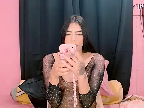  crystal23  online show from 10/11/25, 04:46