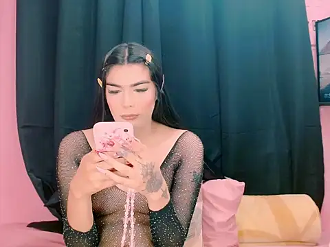  crystal23  online show from 10/19/25, 05:10