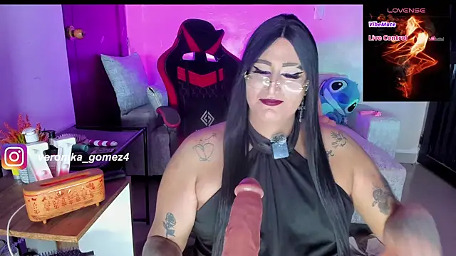Sweetveronik 44 online show from 06/27/26, 06:08