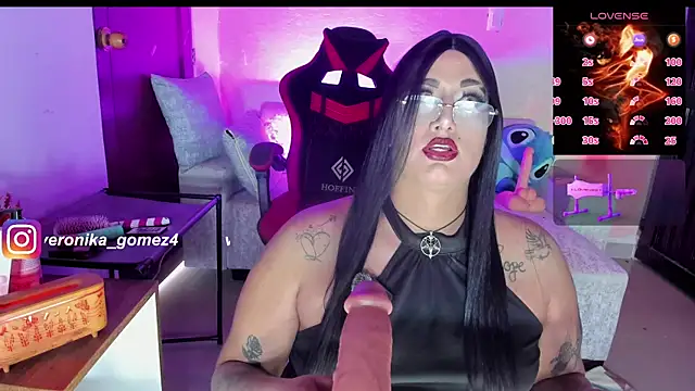 Sweetveronik 44 online show from 06/27/26, 04:02