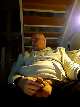 Snapshot of Boddman chatting on 03/15/25, 10:55 Boddman online show from 03/15/25, 10:55