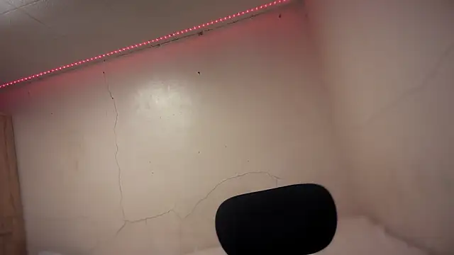 sabrina cutieee69 online show from 07/04/26, 06:53