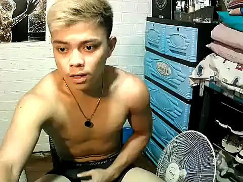Pinoy slutcummer69 online show from 11/08/25, 07:34